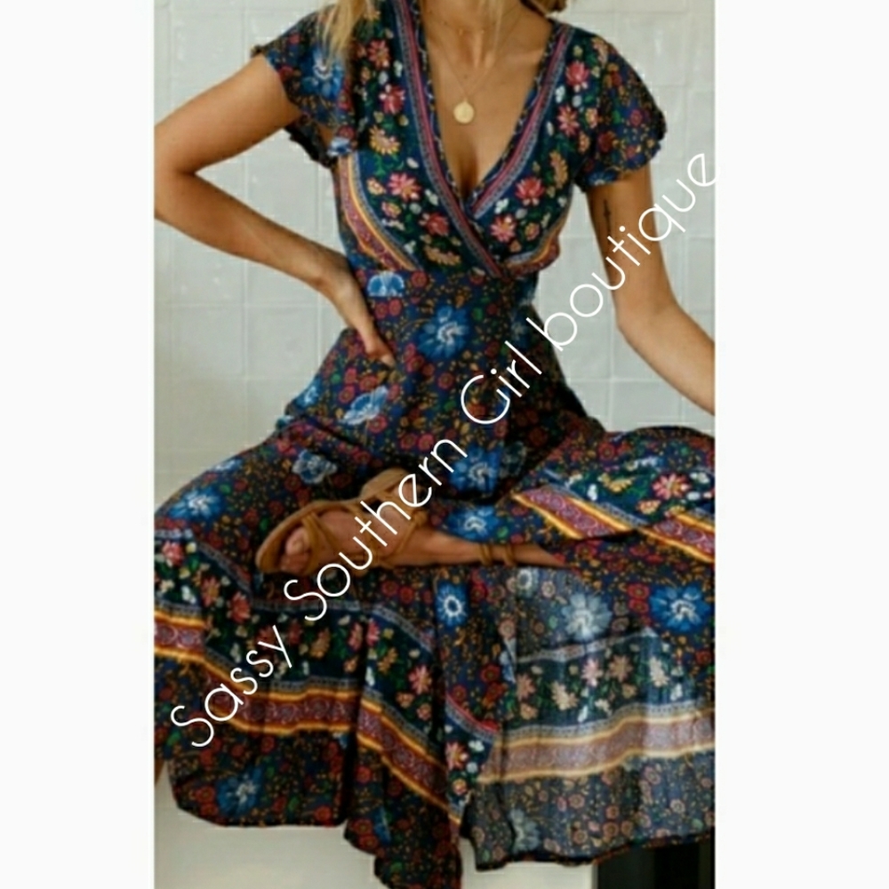 🆕⭐Blue boho gypsy floral wrap maxi dress